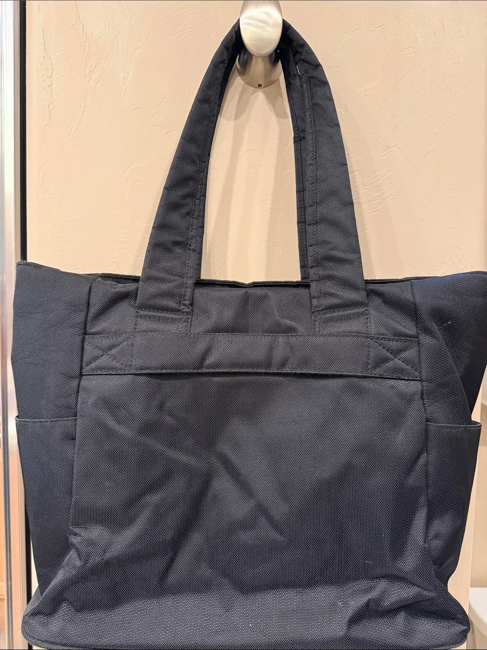 Ricardo Travel Tote Bag with Trolley Sleeve